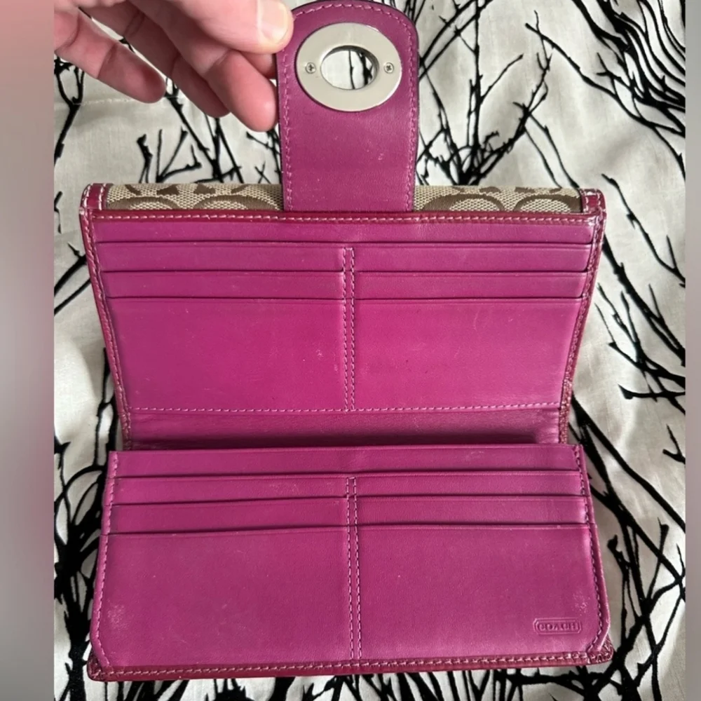🎉Coach Signature Slim Jacquard Wallet canvas raspberry patent leather - Picture 6 of 8